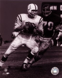 Johnny Unitas - Passing Action (B&W)
