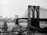 Brooklyn Bridge Over East River and Surrounding Area