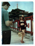 Buy American Tourist in Japan at AllPosters.com