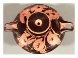 Attic Red-Figure Cup Depicting Crouching Hoplites