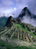Machu Picchu Overlooking the Sacred Urubamba River Valley, Machu Picchu, Cuzco, Peru