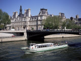 River Seine and Hotel De Ville, Paris, France