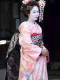 Geisha, Maiko (Trainee Geisha) in Gion, Kyoto City, Honshu, Japan
