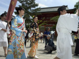 Traditional Dress and Procession for Tea Ceremony, Yasaka Jinja Shrine, Kyoto, Honshu Island, Japan