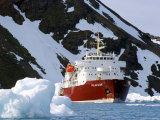 Ice-Breaker Tour Ship, Krossfjorden Icebergs, Spitsbergen, Svalbard, Norway, Scandinavia