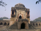 Mosque Mehrauli, Mehrauli Archaeological Park, Delhi, India