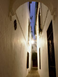 Narrow Cobbled Street with Archway, Old Town, Cordoba, Andalucia, Spain