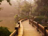 Footpath and Pavillon, West Lake, Hangzhou, Zhejiang Province, China, Asia