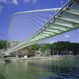 Zubizuri Curved Pedestrian Bridge Over Bilbao River, Bilbao, Pais Vasco (Vizcaya), Spain, Europe