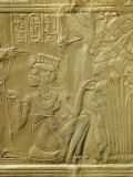 Detail of Queen Ankhesenamun on the Gilded Shrine, Thebes, Egypt