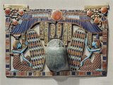Pectoral Decorated with Winged Scarab, Protected by the Goddesses Isis and Nephthys, Thebes, Egypt