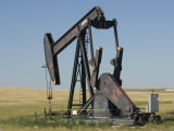 Oil Rig Pumps Oil from the Montana Ground