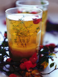 Ginger Tea with Thyme and Red Berries