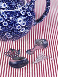 Teapot and Tea Utensils