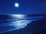 Full Moon Over the Sea