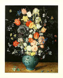Blumen in blauer Vase