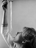 Hayley Mills Attempting to Eat Spaghetti