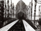 Buy The Launch of the Ship the Queen Mary at AllPosters.com
