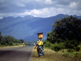 Buy Malawi -The Road to Zomba at AllPosters.com