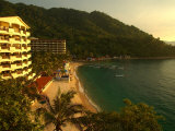 Buy La Jolla De Mismaloya Hotel in Mismaloya Bay at Sunset, Puerto Vallarta, Mexico at AllPosters.com