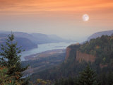 Moon Hangs Over the Vista House, Crown Point, Columbia river Gorge, Oregon, USA