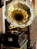 Gramophone, Bazaar Antique Shop, San Miguel de Allende, Mexico