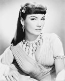 Anne Baxter