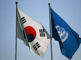 Buy The Flags of South Korea and the United Nations Wave in the Breeze at AllPosters.com