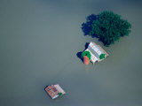 Buy Jefferson City Farmhouse During the 1993 Missouri River Floods, Missouri, USA at AllPosters.com