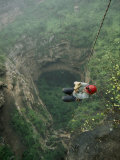 A Biologist Ascends Tawi Attair, a 200-Meter Deep Sinkhole