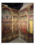 Different Architectural Perspectives, 90-15 BC