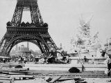Men Building the Fountain St. Vidal near the Eiffel Tower, Paris Exposition, c.1889