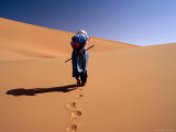 Buy Local Man Walking in the Sahara at AllPosters.com