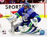 Buy Roberto Luongo at AllPosters.com
