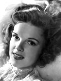 Judy Garland, 1943