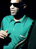 Ray Charles Taping a Coca-Cola Radio Commercial, 1967 Premium Poster