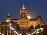 Buy Facade of a Government Building, Iowa State Capitol, Des Moines, Iowa, USA at AllPosters.com