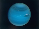 Excellent Narrow-Angle Camera Views of the Planet Neptune Taken from Voyager 2 Spacecraft