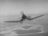 Buy Aircraft Flying Straight On at AllPosters.com