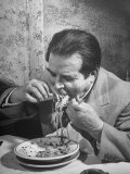 Buy Shoveling Is Good for Speed But Not for the Vest or the Tablecloth at Gene Leone's Restaurant at AllPosters.com