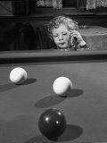 Dutch Billiards Prodigy Renske Quax Looking over the Table