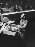 Buy Fidel Castro Addressing United Nation General Assembly at AllPosters.com