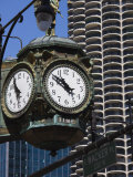 Old Clock, 33 East Wacker Drive, Formerly known as the Jewelery Building, Chicago, Illinois, USA