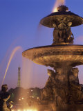 Water Fountain in the Place De La Concorde with the Eiffel Tower Beyond, Paris, France, Europe