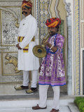 Greeting party at the entrance to Raj Palace Hotel, Jaipur, India - Party Travel