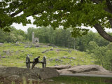 Cannon at Gettysburg Battlefield Protects Little Round Top