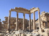 Columns, Baalbek Temple Complex, UNESCO World Heritage Site, Bekka Valley, Lebanon, Middle East