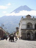 Parque Central, Plaza, with the Volcano Vulcan Agua Behind, Antigua, Guatemala