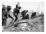 Buy German Soldiers of the German Mortar Detachment in the Battle for Stalingrad August 1942 at AllPosters.com