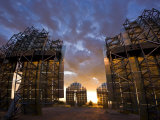 Mirror Arrays Concentrate Light Making Electricity